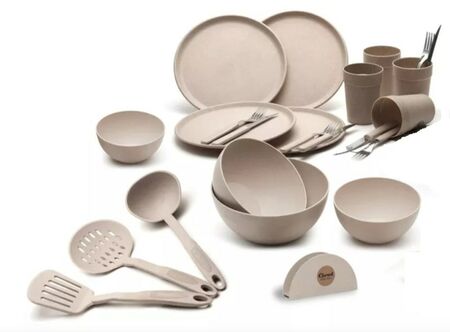 Set De Plastico Carol 30Piezas En Caja
