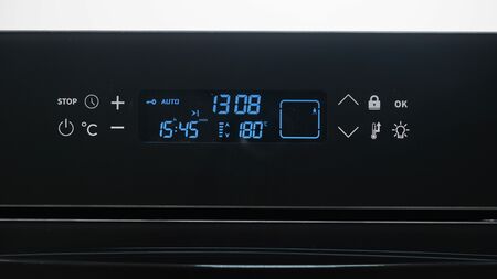 Horno Empotrable Eléctrico Florencia 7887E 64L Negro 